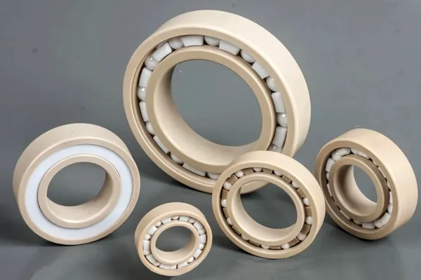 Wytłaczanie polimerów wysokotemperaturowych – parametry procesu, reologia i typowe problemy (PEEK, PAEK, PSU, PESU, PPSU, PEI)