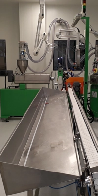 Linia medyczna  podczas realizacji projektu technologicznego